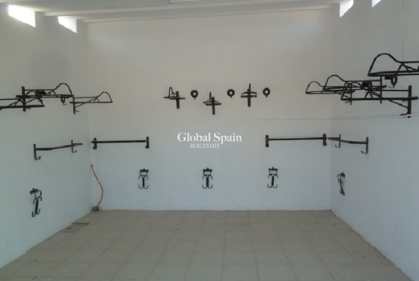 Resale - LAND -
SAN MIGUEL DE SALINAS - Inland