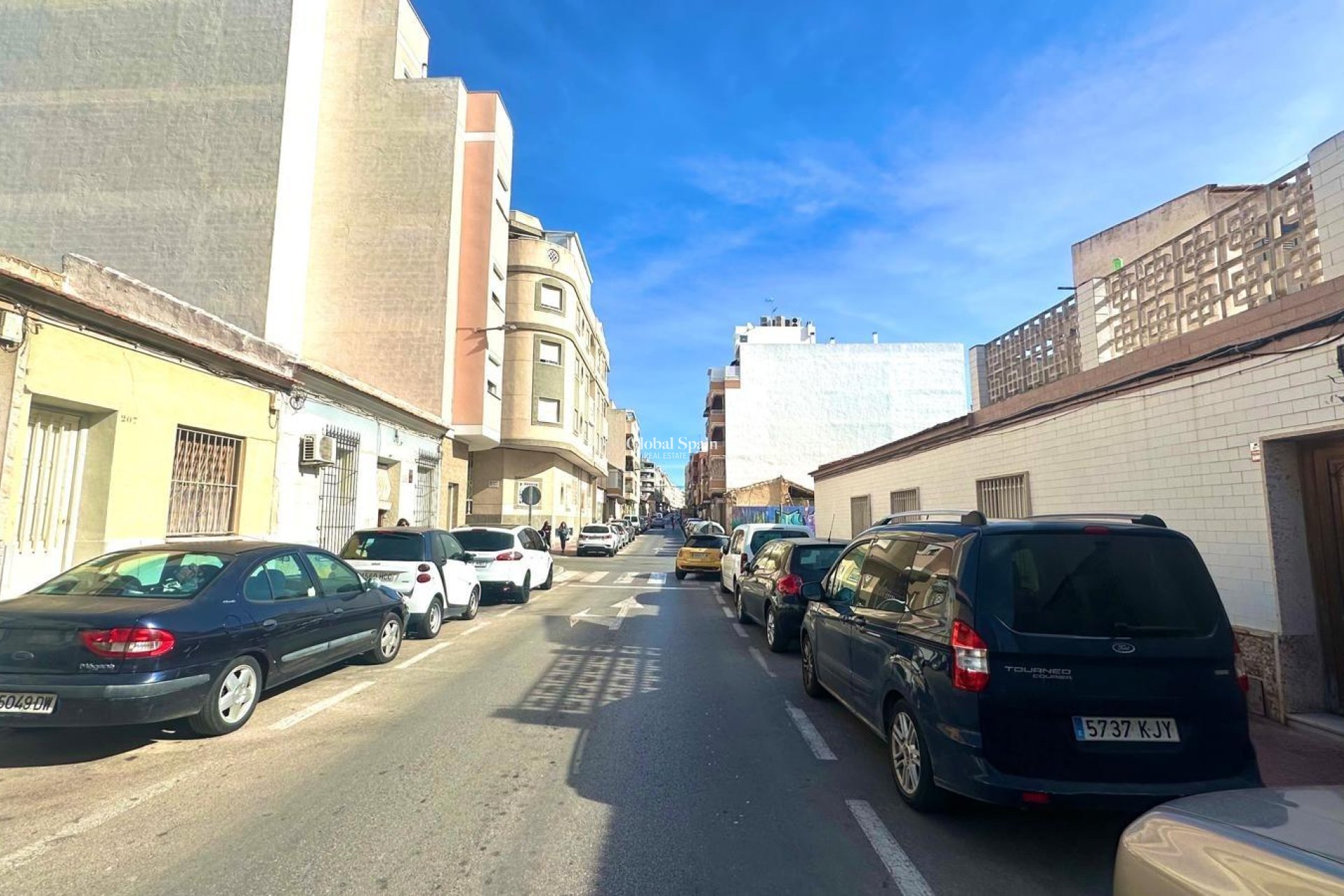 Resale - LAND -
TORREVIEJA - Torrevieja