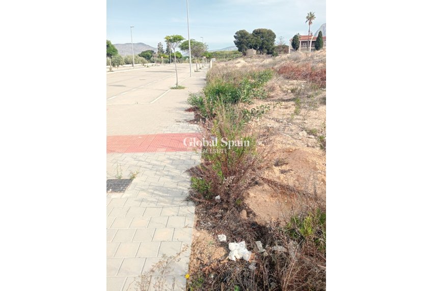 Resale - LAND -
VILLAJOYOSA - Villajoyosa