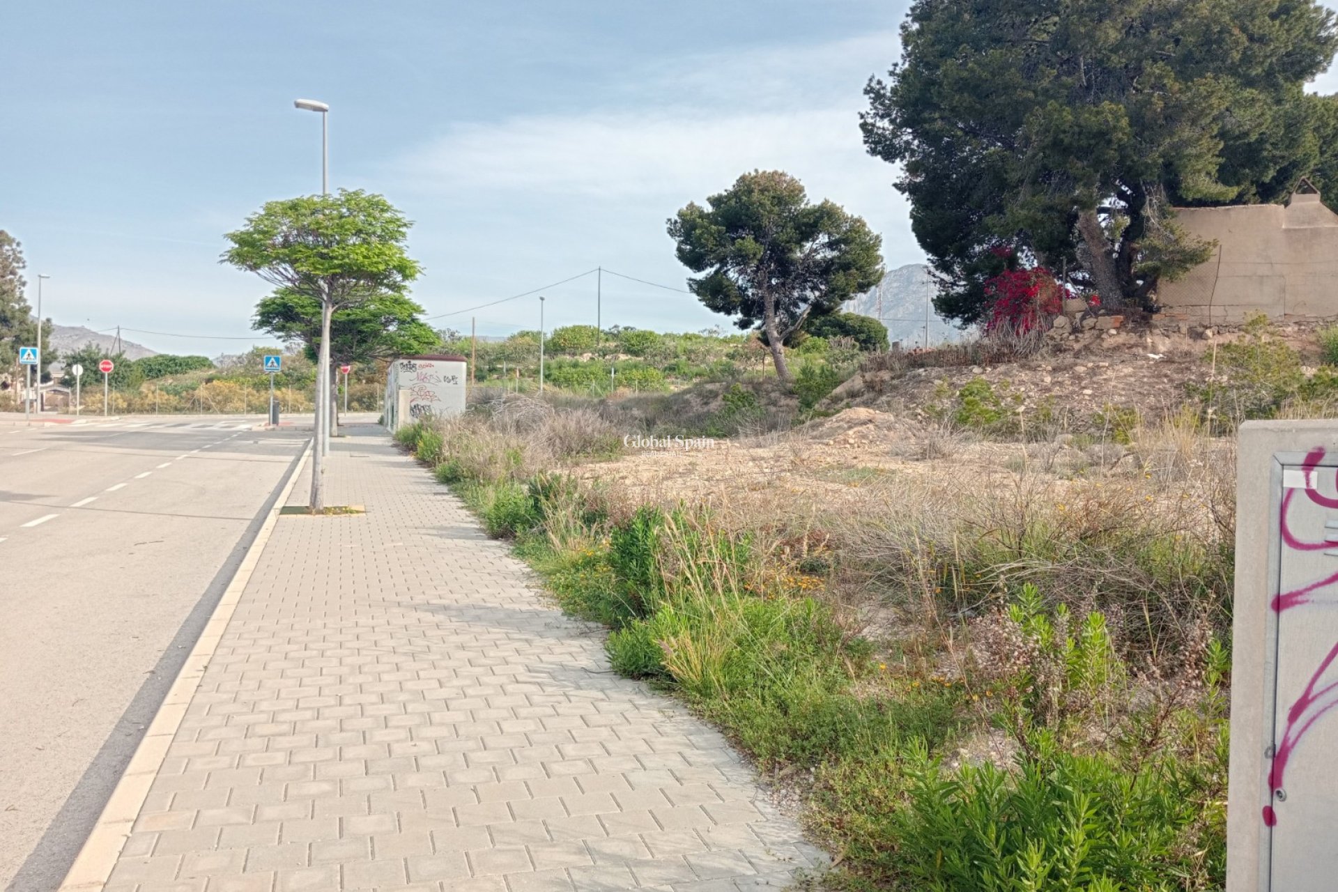 Resale - LAND -
VILLAJOYOSA - Villajoyosa