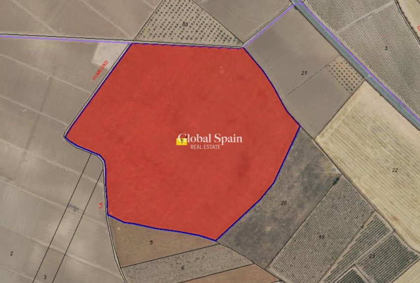 Resale - LAND -
YECLA - Inland