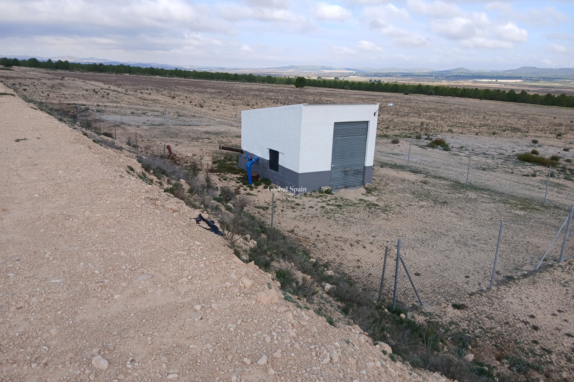 Resale - LAND -
YECLA - Inland