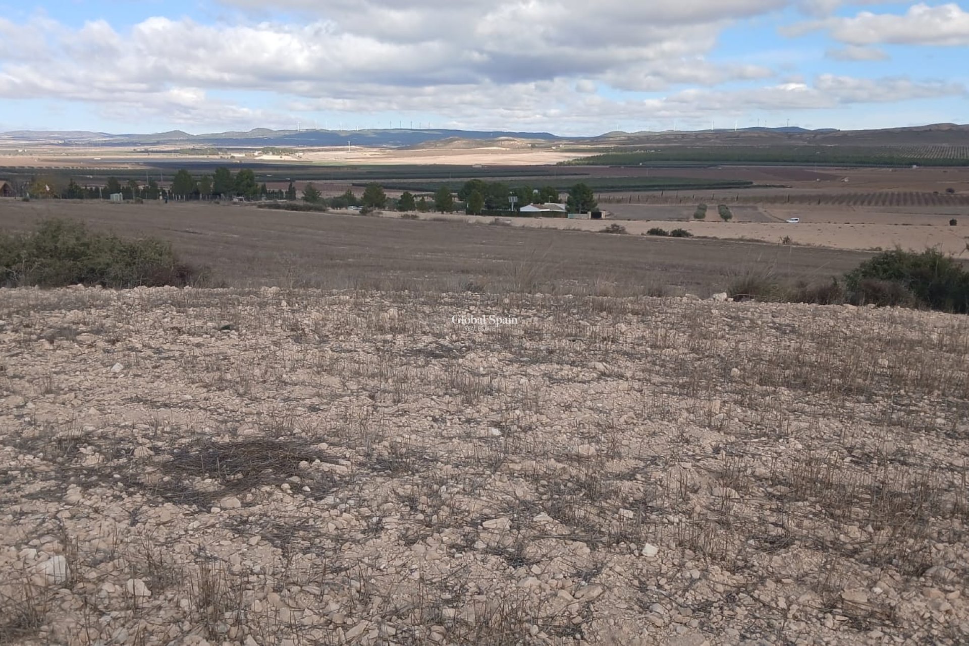 Resale - LAND -
YECLA - Inland