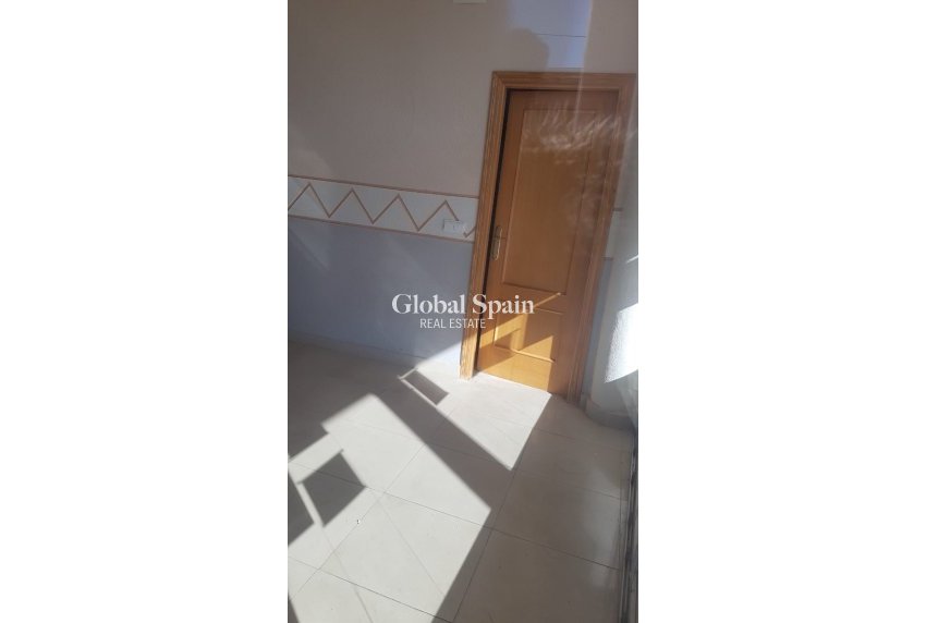 Resale - Local -
Bellreguard - Playa