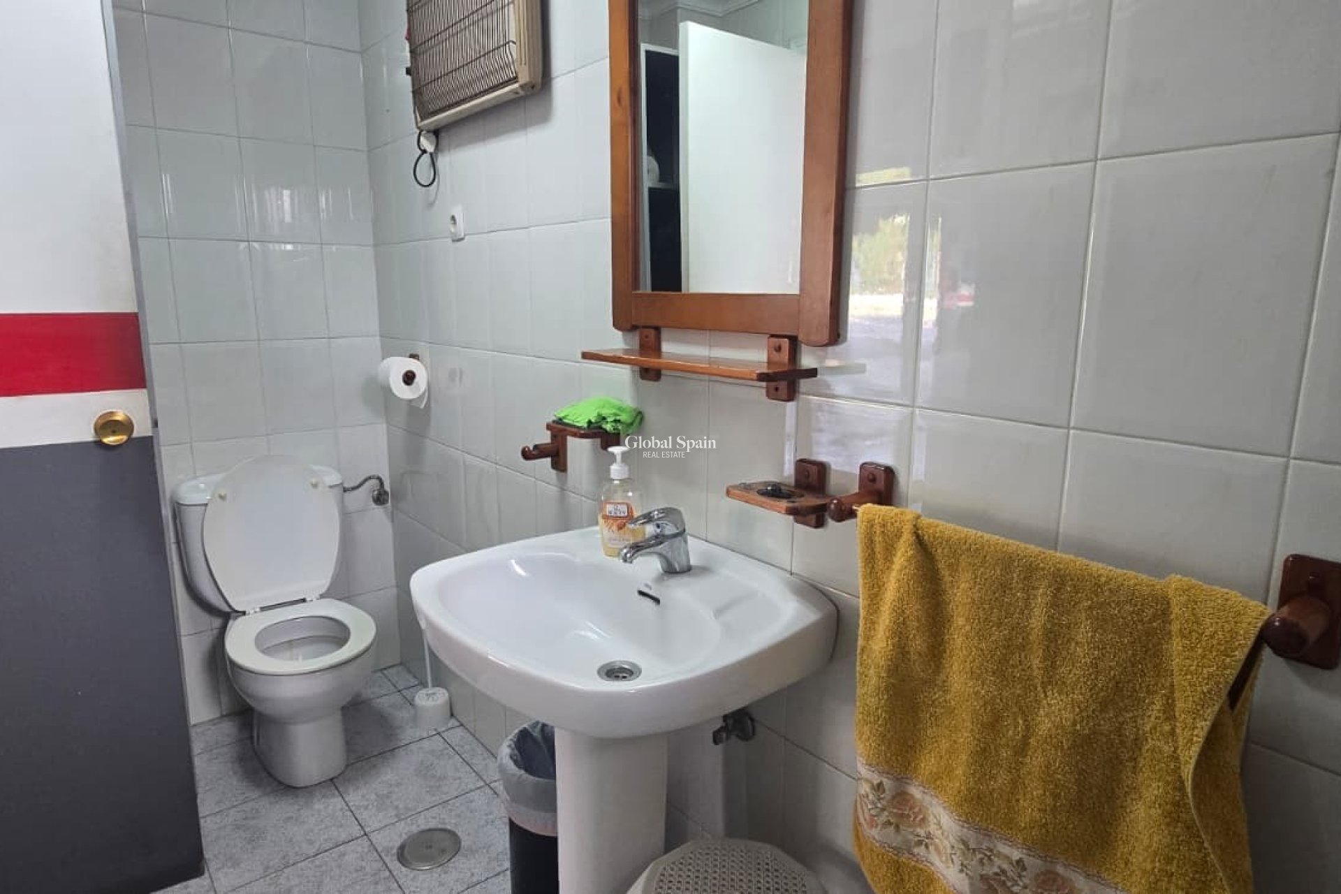 Resale - Local -
BENIDORM - Centro