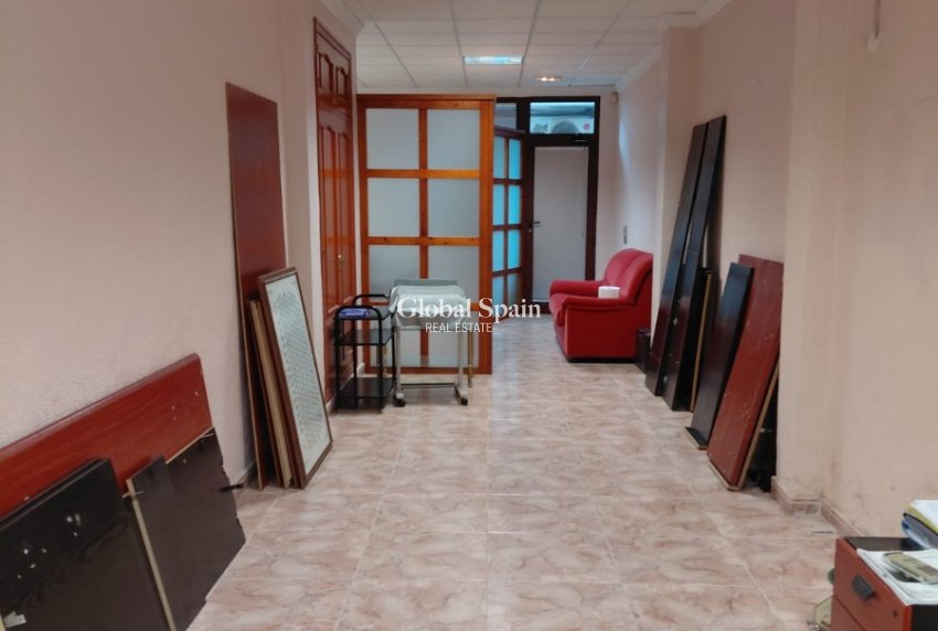 Resale - Local -
BENIDORM - Centro