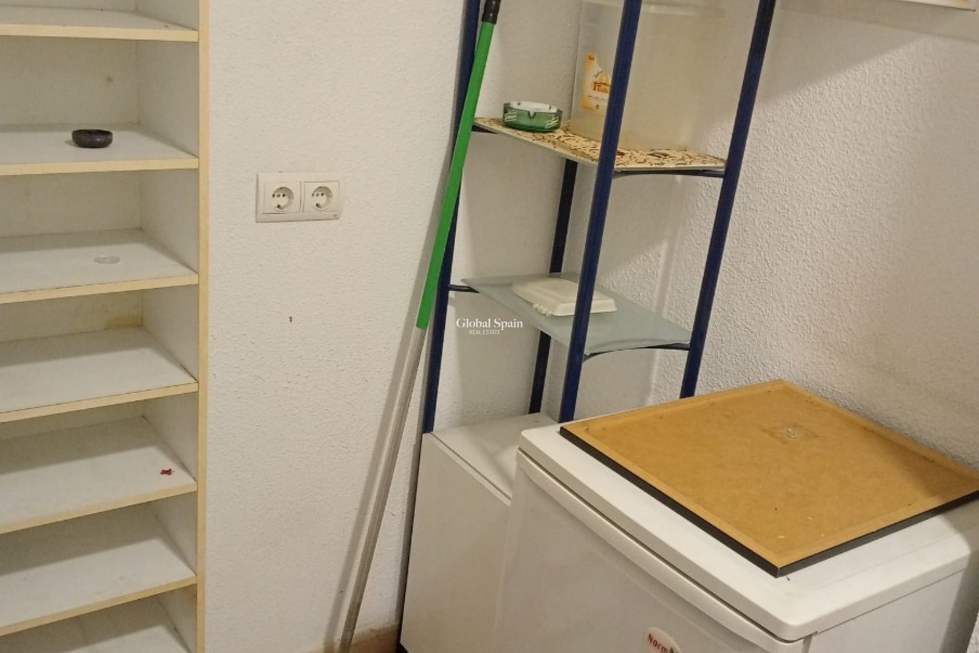 Resale - Local -
BENIDORM - Levante