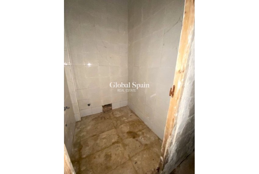 Resale - Local -
Benidorm - Levante