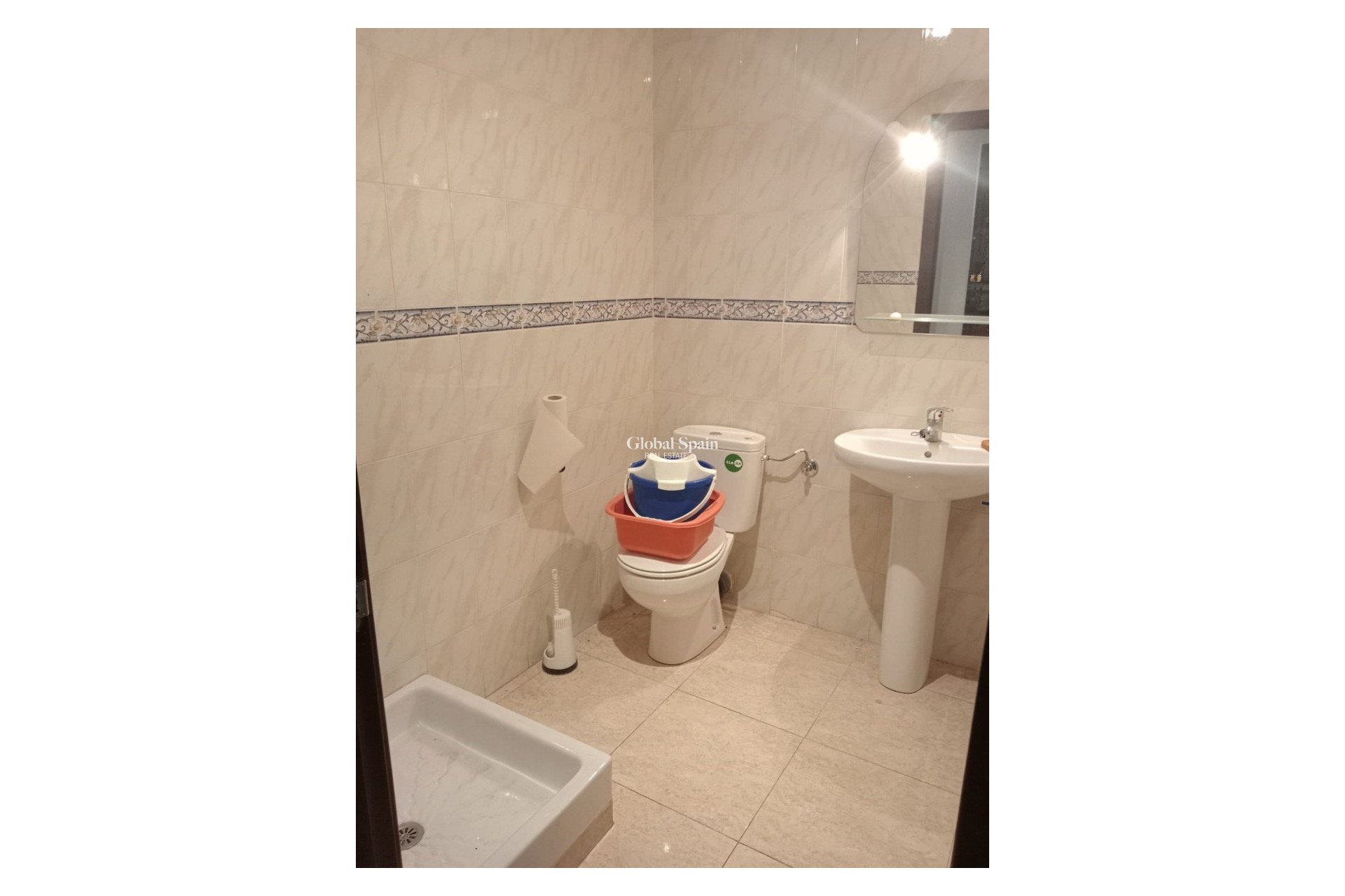 Resale - Local -
Benidorm - Levante