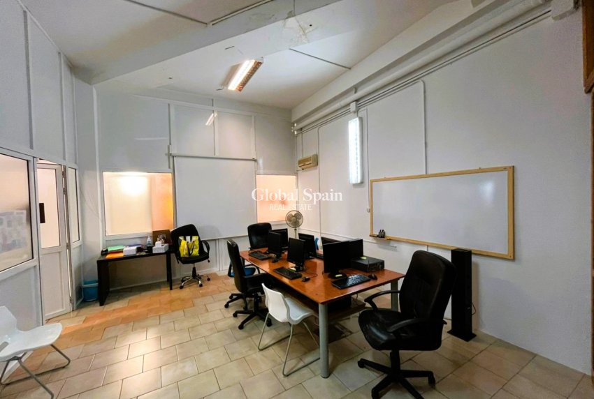 Resale - Local -
DENIA - Center