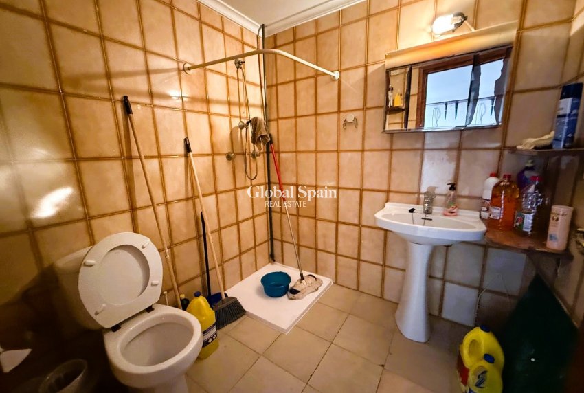 Resale - Local -
DENIA - Center