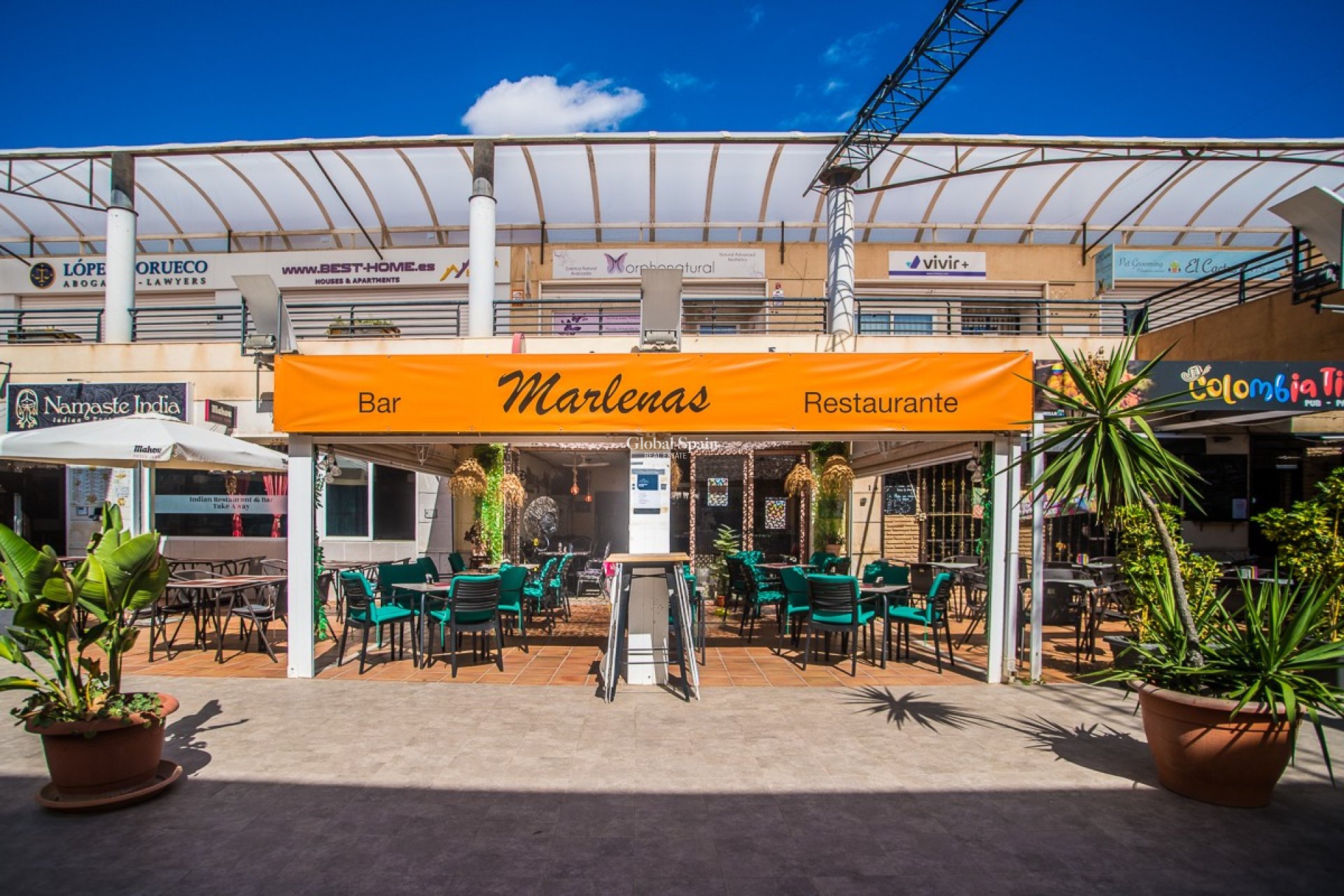 Resale - Local -
ORIHUELA - Los Balcones Y los Altos