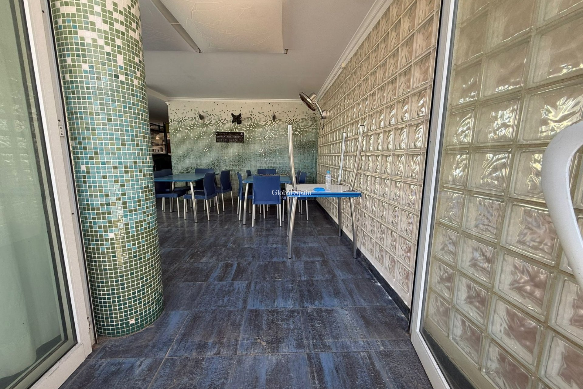 Resale - Local -
PILES - Playa