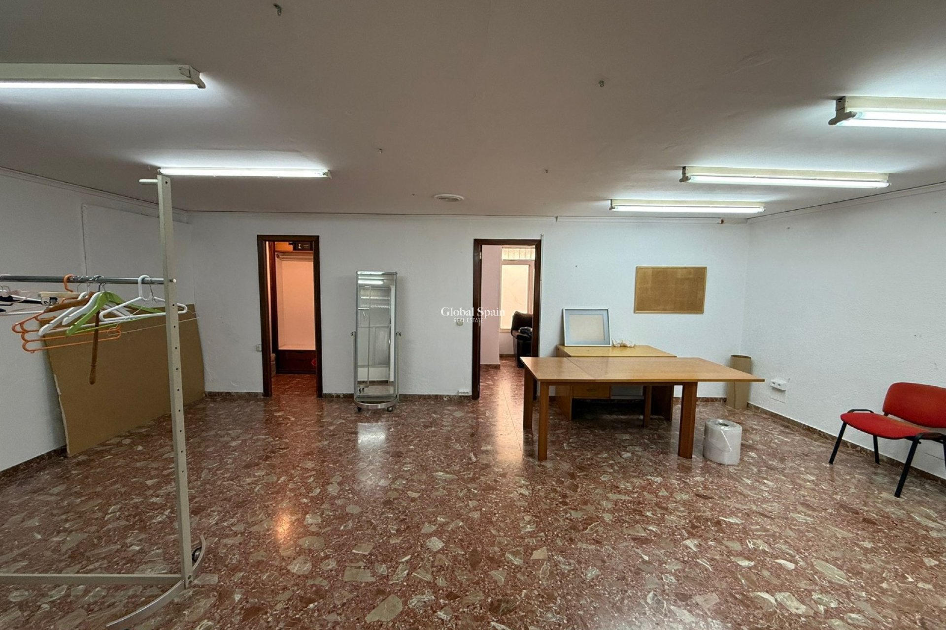 Resale - Local -
TABERNES DE VALLDIGNA - Pueblo