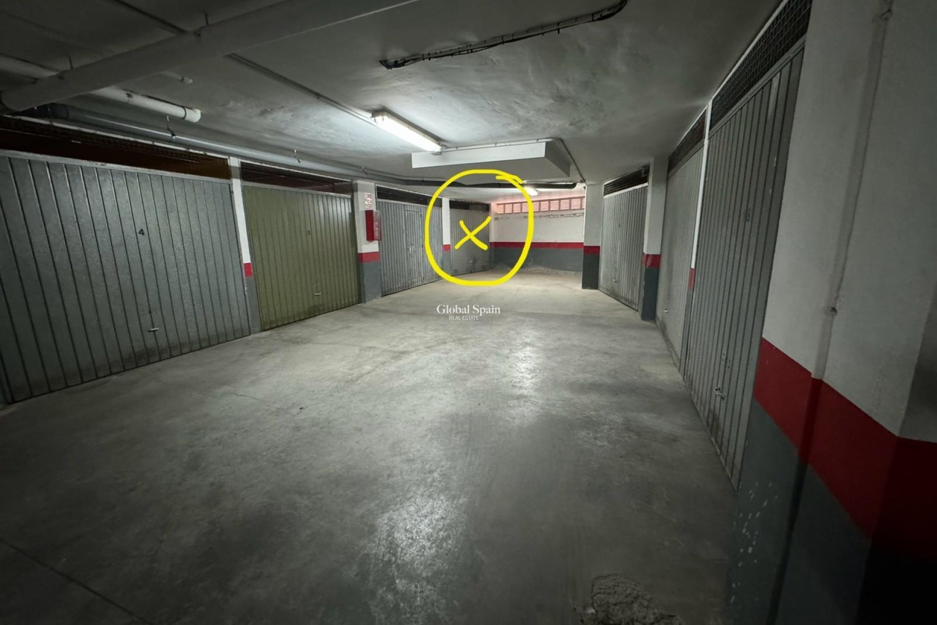 Resale - Parking Space / Garage -
TORREVIEJA - La Mata pueblo