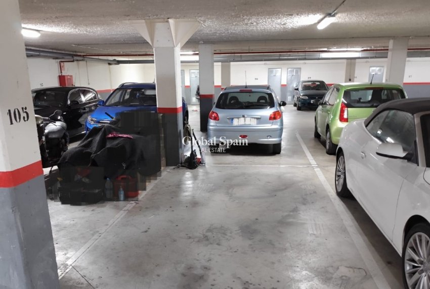 Resale - PARKING SPACE / GARAGE -
VILLAJOYOSA - Cala de Villajoyosa