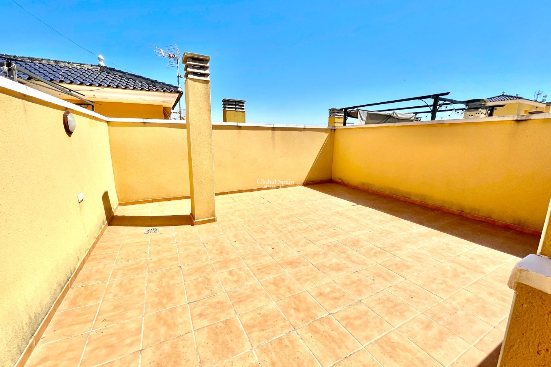 Resale - PENTHOUSE -
ALGORFA - Inland