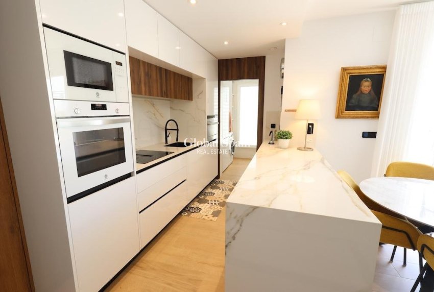 Resale - PENTHOUSE -
ALGORFA - Inland