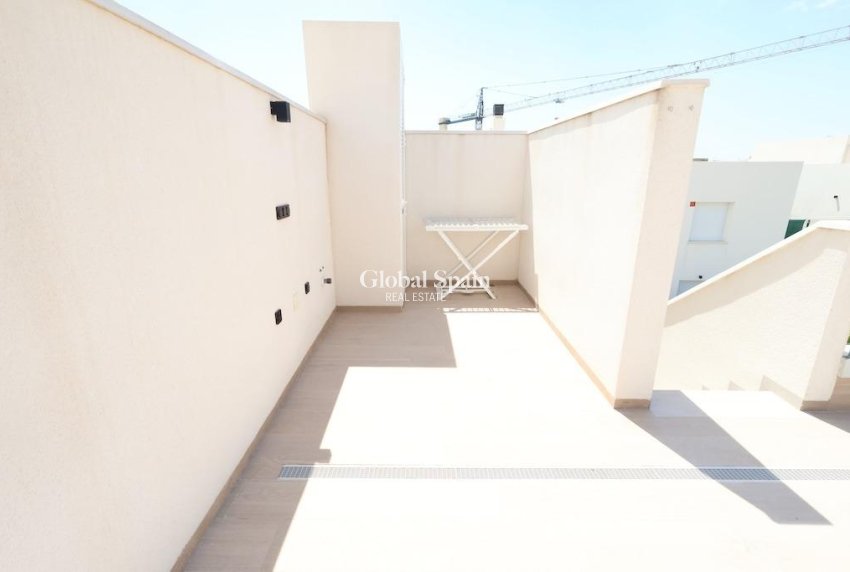 Resale - PENTHOUSE -
ALGORFA - Inland