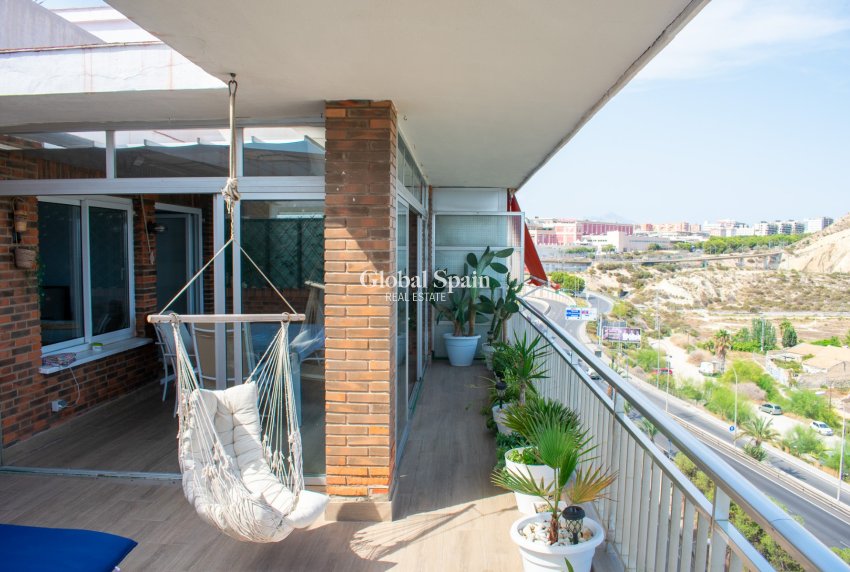 Resale - Penthouse -
ALICANTE - Casco antiguo