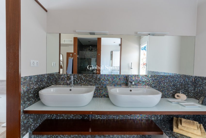 Resale - PENTHOUSE -
ALICANTE - Costa Blanca