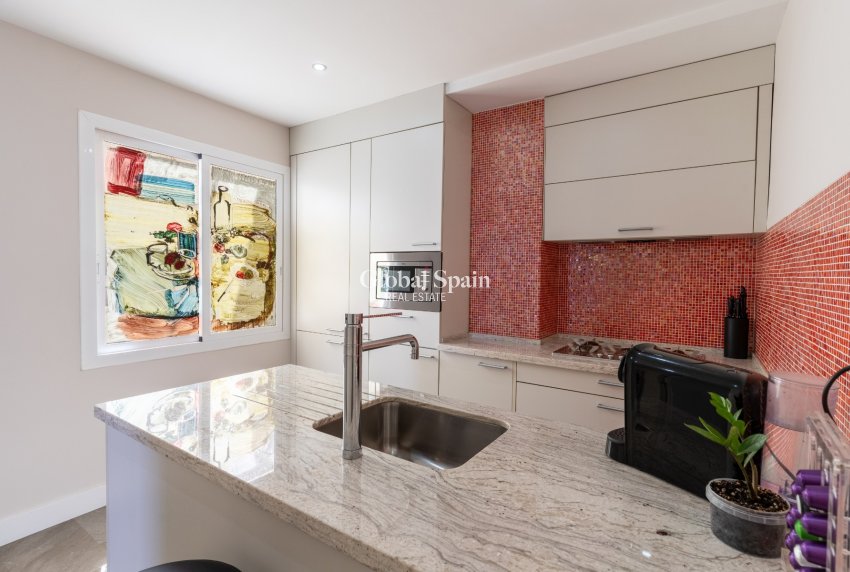 Resale - PENTHOUSE -
ALICANTE - Costa Blanca