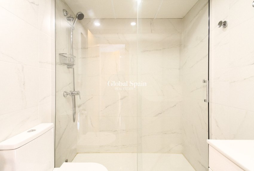 Resale - PENTHOUSE -
ALICANTE - Costa Blanca