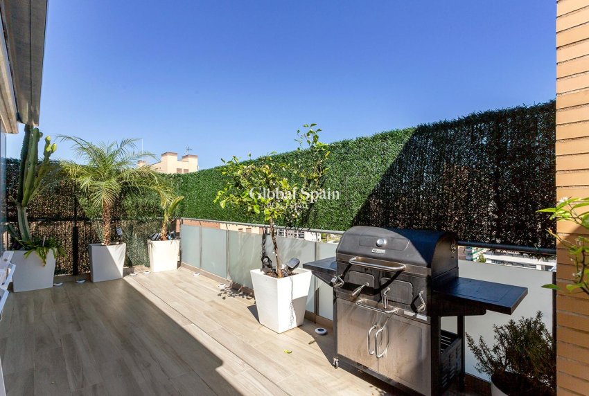 Resale - PENTHOUSE -
ALICANTE - Pau 5