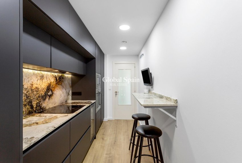 Resale - PENTHOUSE -
ALICANTE - Pau 5