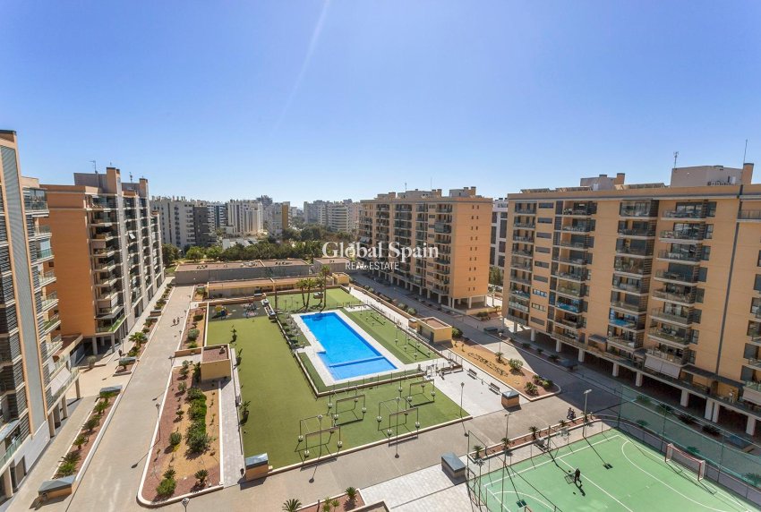 Resale - PENTHOUSE -
ALICANTE - Pau 5