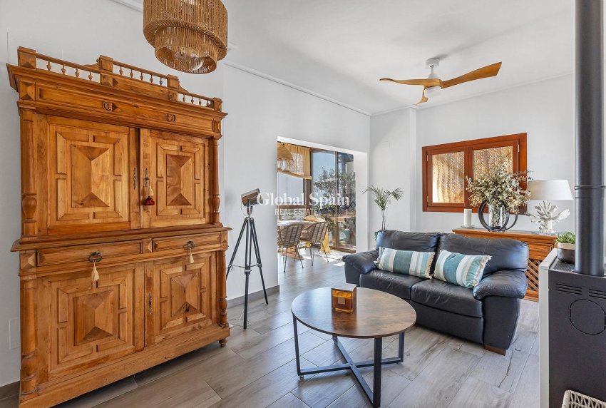 Resale - PENTHOUSE -
BAÑOS Y MENDIGO - El Valle Golf Resort