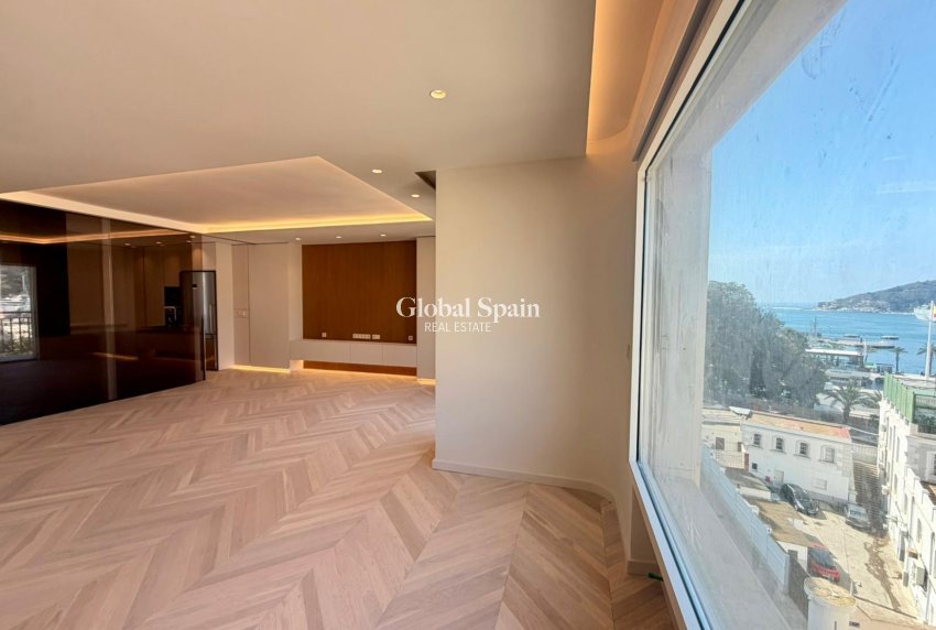 Resale - PENTHOUSE -
CARTAGENA - Costa Calida