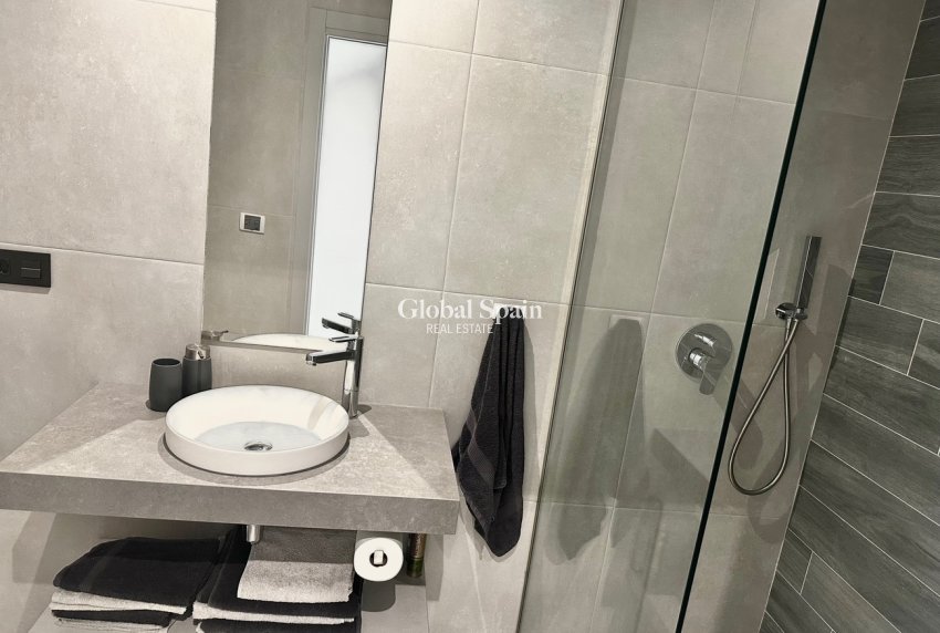 Resale - PENTHOUSE -
EL RASO