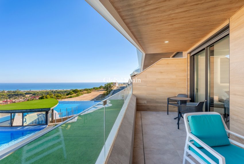 Resale - PENTHOUSE -
GRAN ALACANT - Costa Blanca