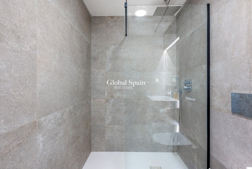 Resale - PENTHOUSE -
GRAN ALACANT - Costa Blanca