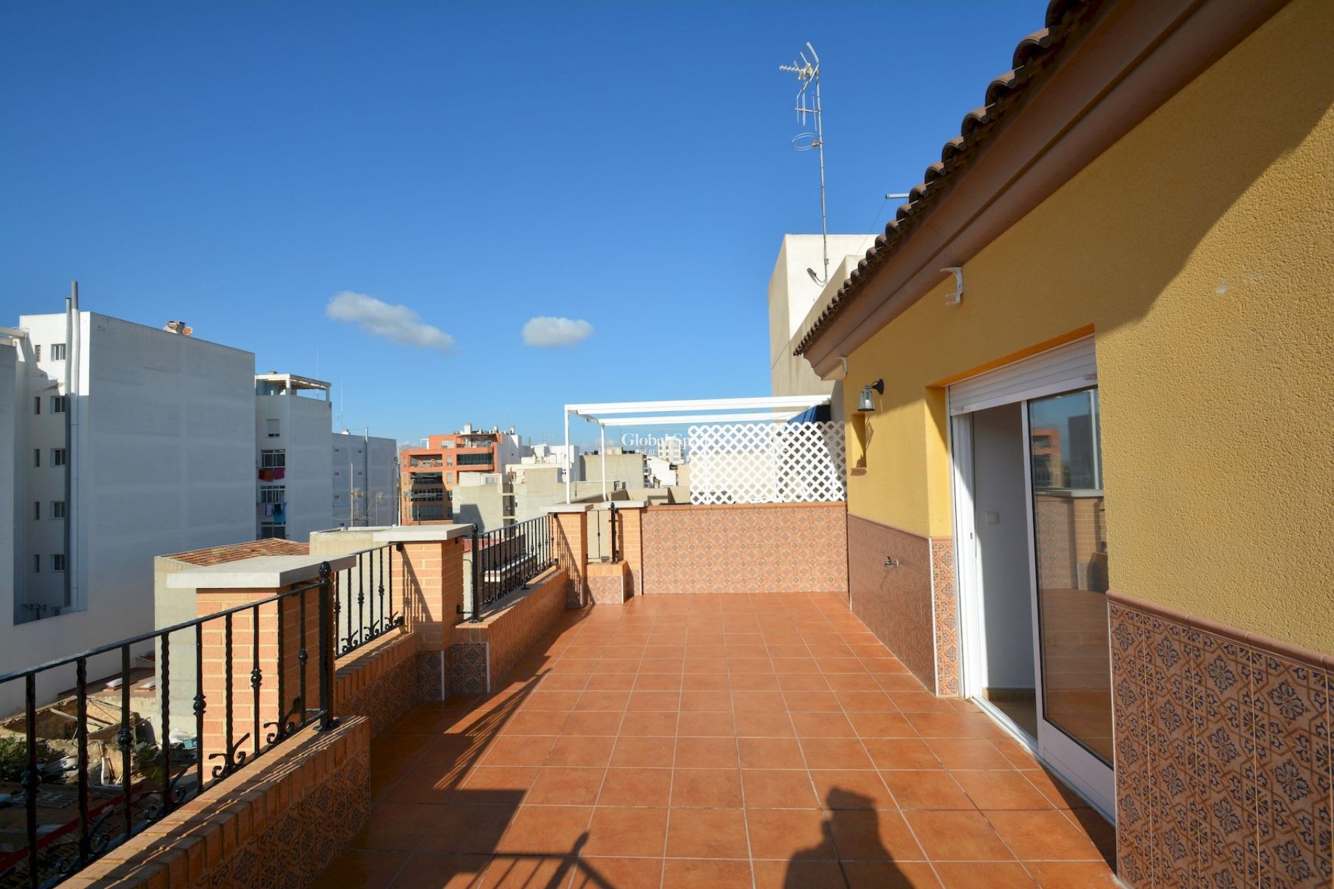 Resale - PENTHOUSE -
GUARDAMAR DEL SEGURA - Costa Blanca