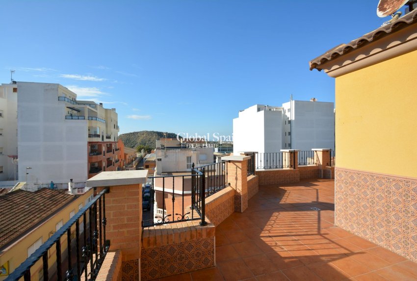 Resale - PENTHOUSE -
GUARDAMAR DEL SEGURA - Costa Blanca