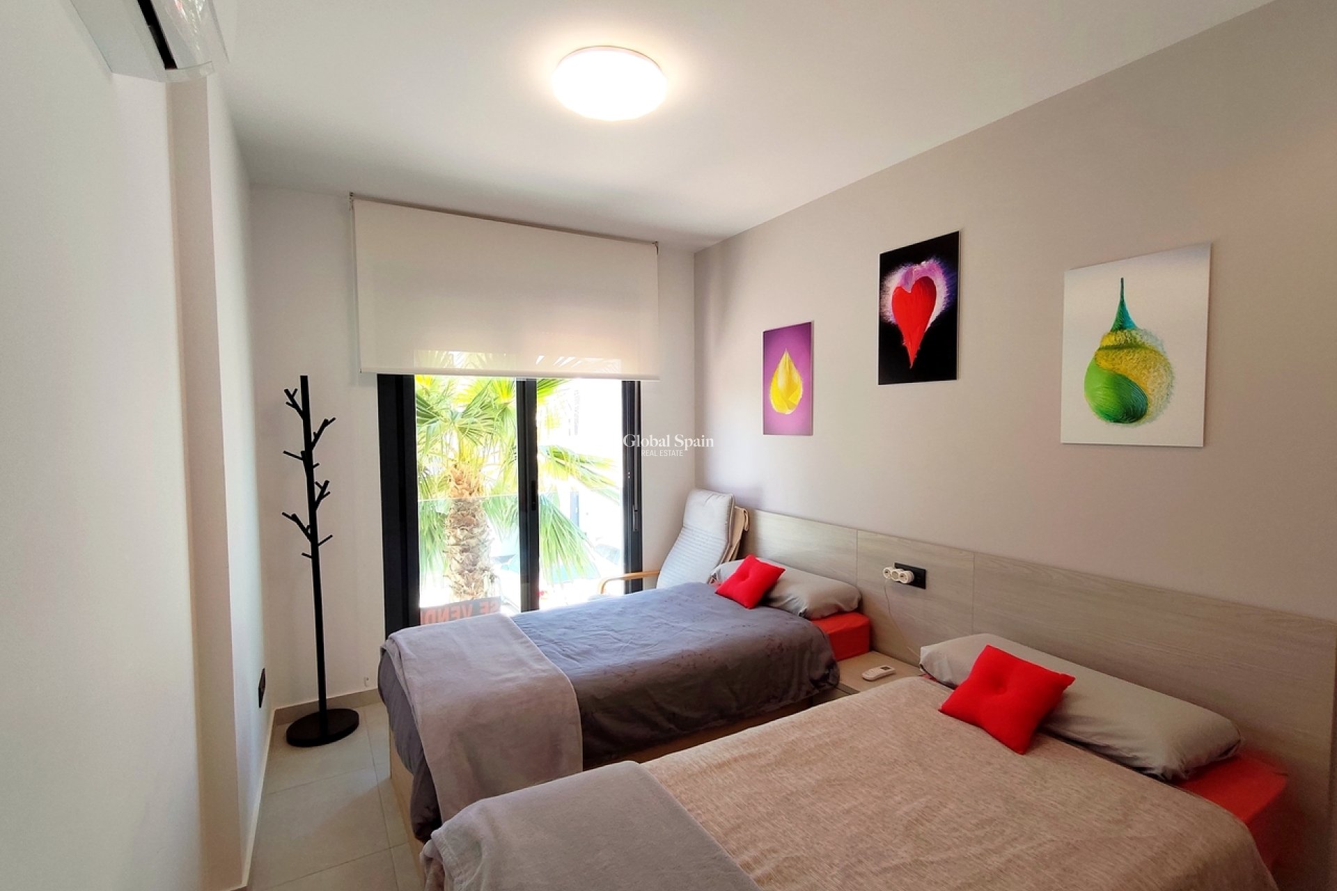 Resale - PENTHOUSE -
GUARDAMAR DEL SEGURA - Costa Blanca