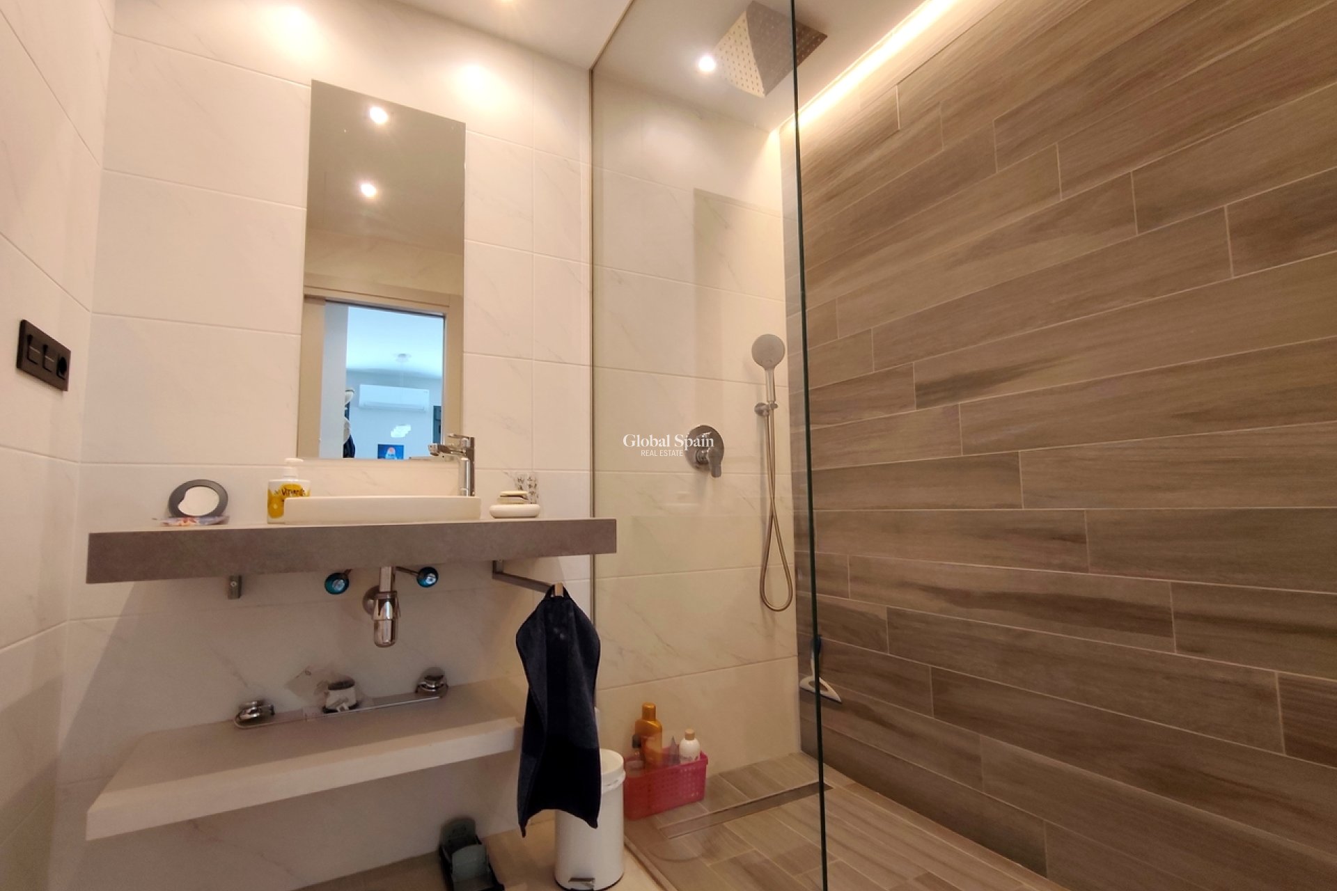 Resale - PENTHOUSE -
GUARDAMAR DEL SEGURA - Costa Blanca