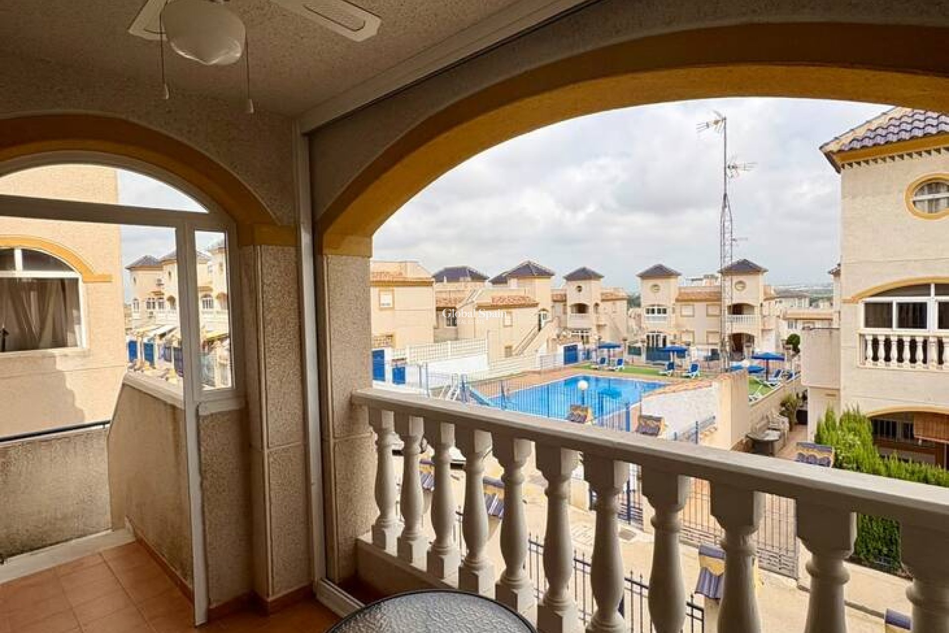 Resale - PENTHOUSE -
GUARDAMAR DEL SEGURA - Costa Blanca