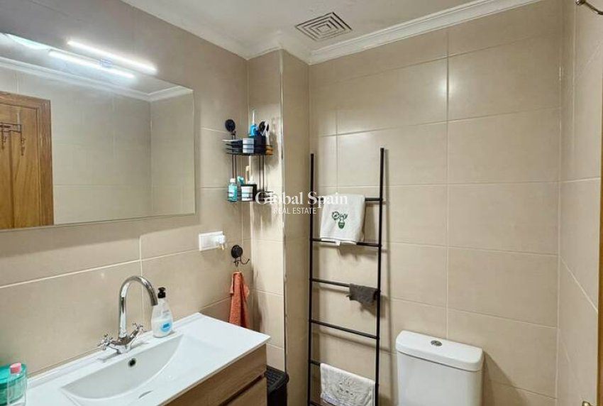 Resale - PENTHOUSE -
GUARDAMAR DEL SEGURA - Costa Blanca