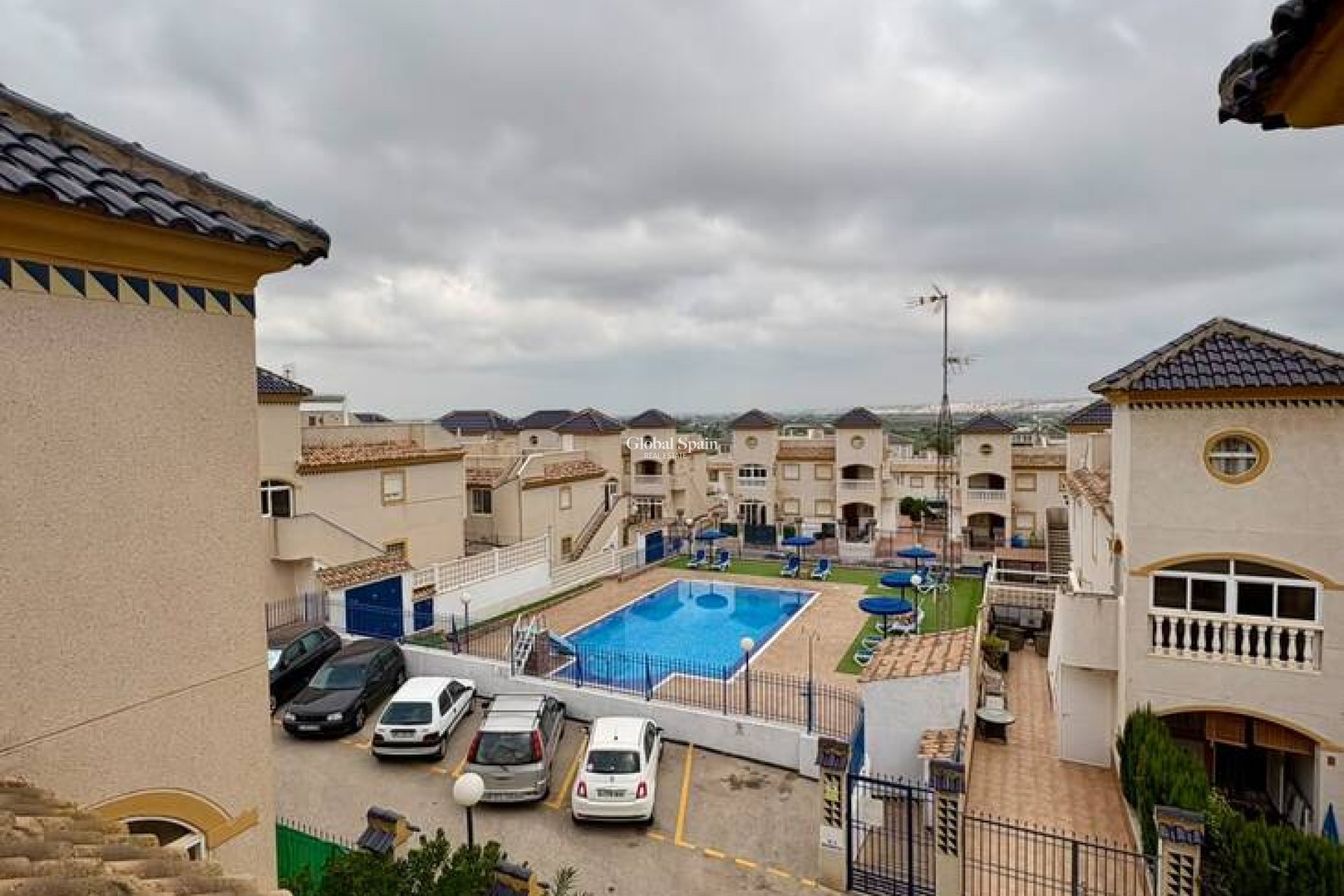 Resale - PENTHOUSE -
GUARDAMAR DEL SEGURA - Costa Blanca