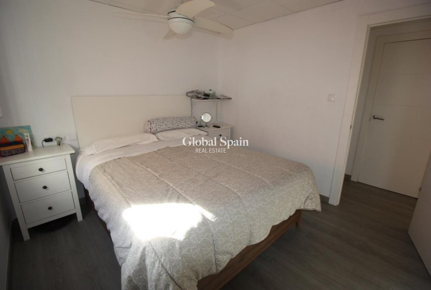 Resale - PENTHOUSE -
GUARDAMAR DEL SEGURA - Costa Blanca