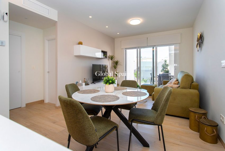 Resale - PENTHOUSE -
GUARDAMAR DEL SEGURA - EL RASO