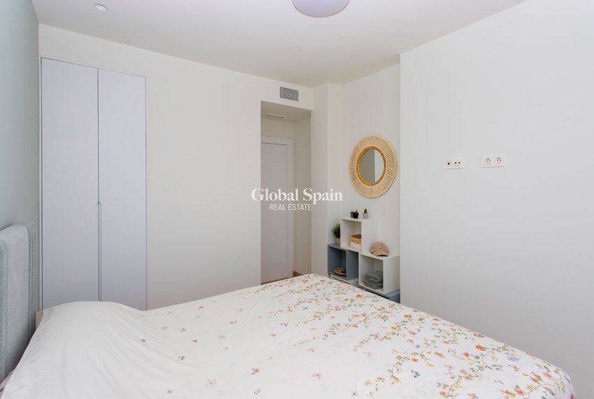 Resale - PENTHOUSE -
GUARDAMAR DEL SEGURA - EL RASO