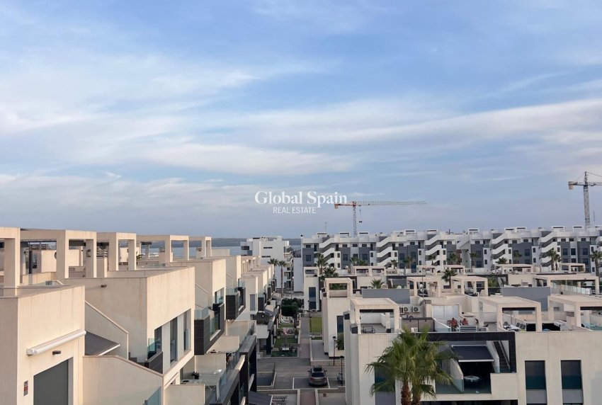 Resale - PENTHOUSE -
GUARDAMAR DEL SEGURA - EL RASO