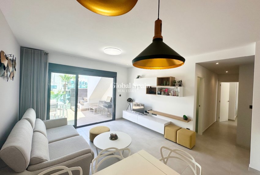 Resale - PENTHOUSE -
GUARDAMAR DEL SEGURA - EL RASO