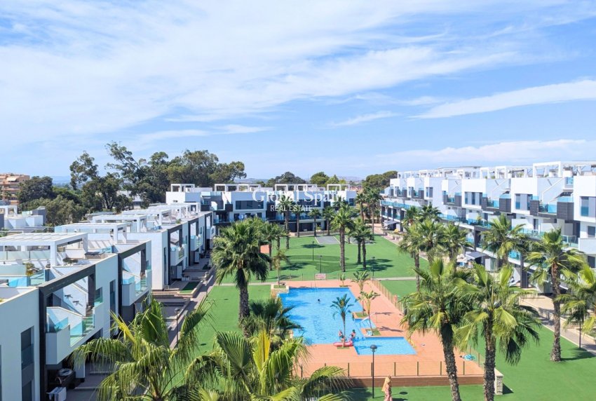Resale - PENTHOUSE -
GUARDAMAR DEL SEGURA - El Raso