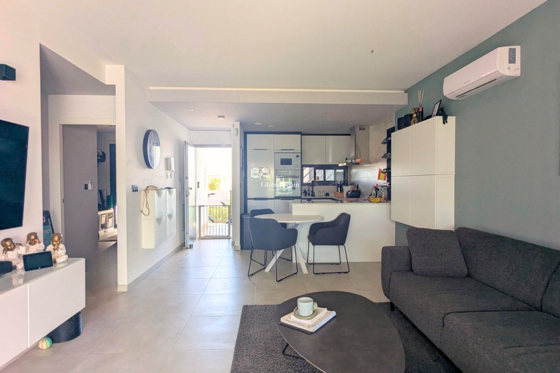 Resale - PENTHOUSE -
GUARDAMAR DEL SEGURA - El Raso