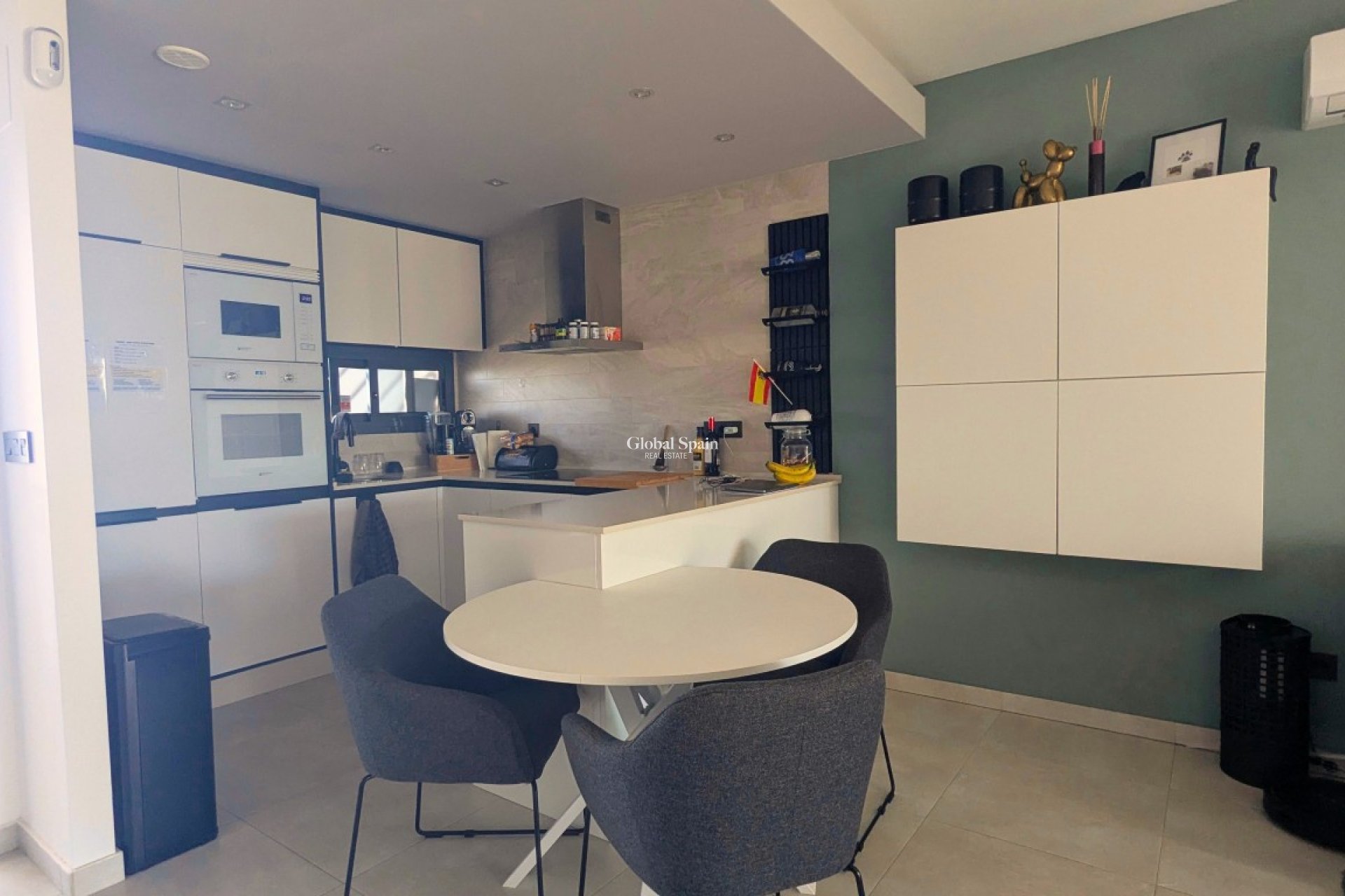 Resale - PENTHOUSE -
GUARDAMAR DEL SEGURA - El Raso